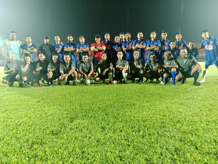 Tim Disporapar Kota Samarinda dan Jurnalis FC