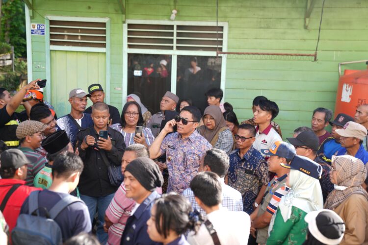 Proyek Pembangunan Perumahan Ancam Pemukiman Warga