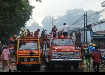 Diduga Konsleting Listrik, 5 Bangunan di Samarinda Hangus