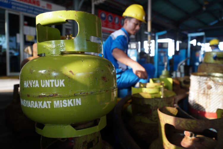 Elpiji 3 Kg Aman, Pertamina Minta Warga Bawa KTP ke Pangkalan Elpiji