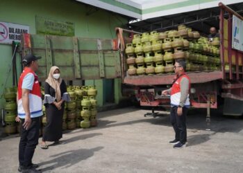 Pertamina Minta Masyarakat Tidak Beli LPG 3 kg Bersubsidi di Pengecer