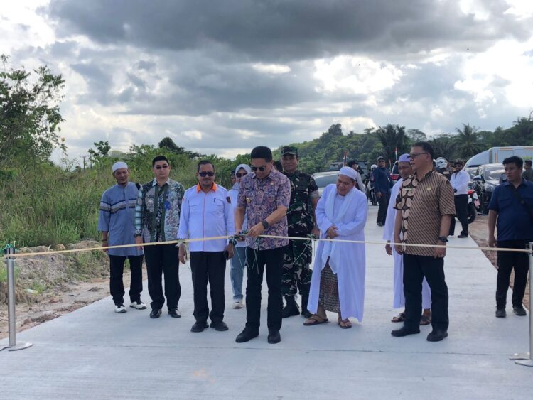 Walikota Buka Jalan Penghubung Urai Kemacetan di Sungai Dama