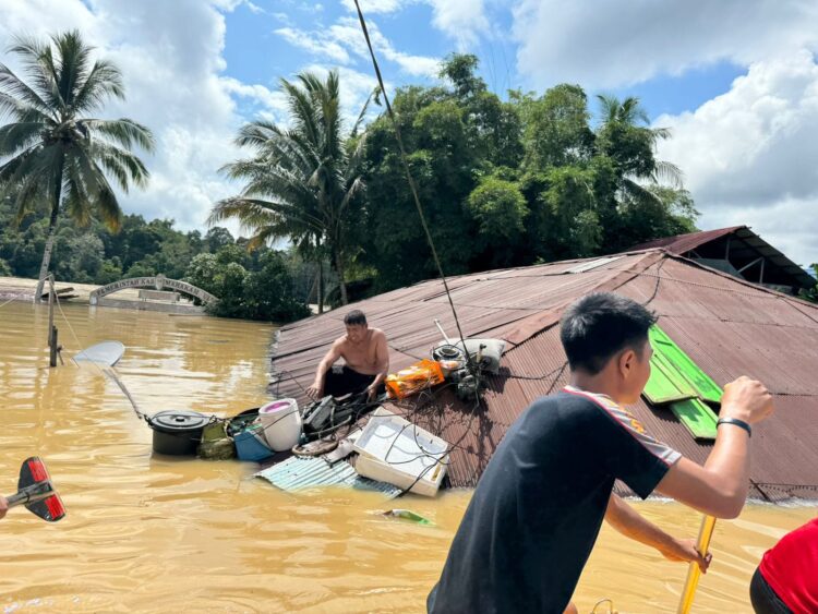 Pusat Pemerintahan Kabupaten Mahakam Ulu Lumpuh Akibat Banjir, Ribuan Warga Mengungsi