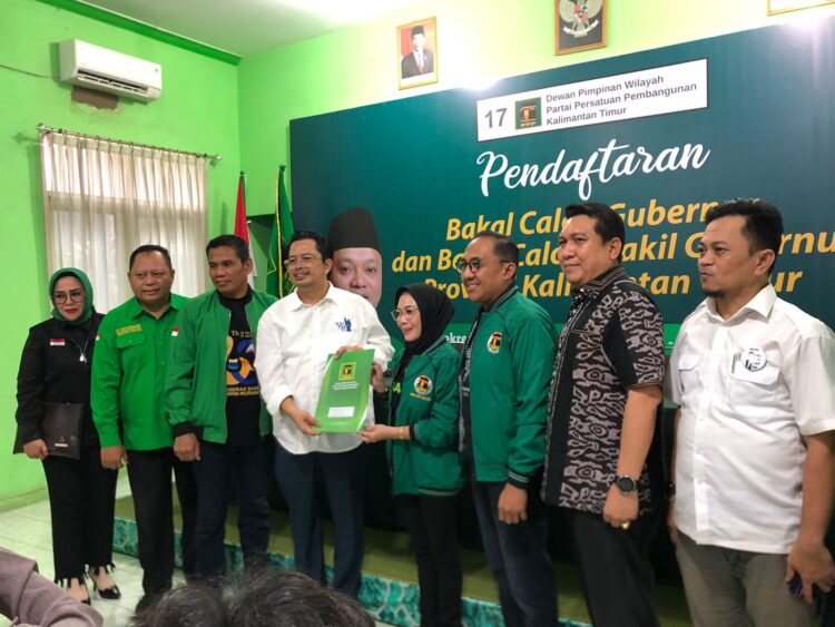 Mahyudin Serahkan Formulir Pendaftaran Bacalon Gubernur Kaltim ke Partai PPP