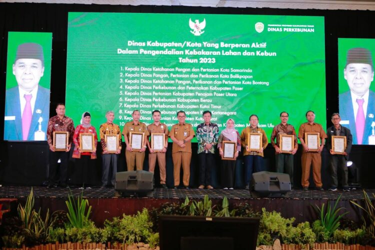 Prospek Perkebunan sawit Manjanjikan, Pj Gubernur kaltim Ingatkan Pengusaha Perkebunan