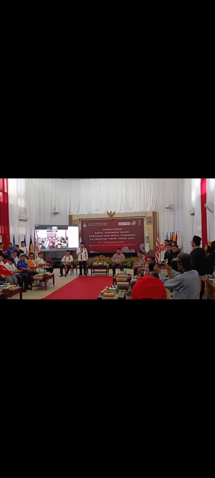 Pahamlah !  Daftar ke KPU Isran Noor – Hadi Mulyadi diantar Ratusan Warga Kaltim