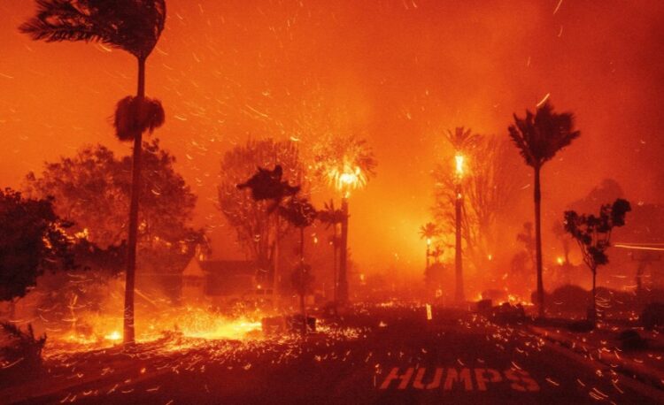 Kebakaran Hutan Los Angeles, 3 Tewas , 105 Ribu Penduduk Diperintah Evakuasi