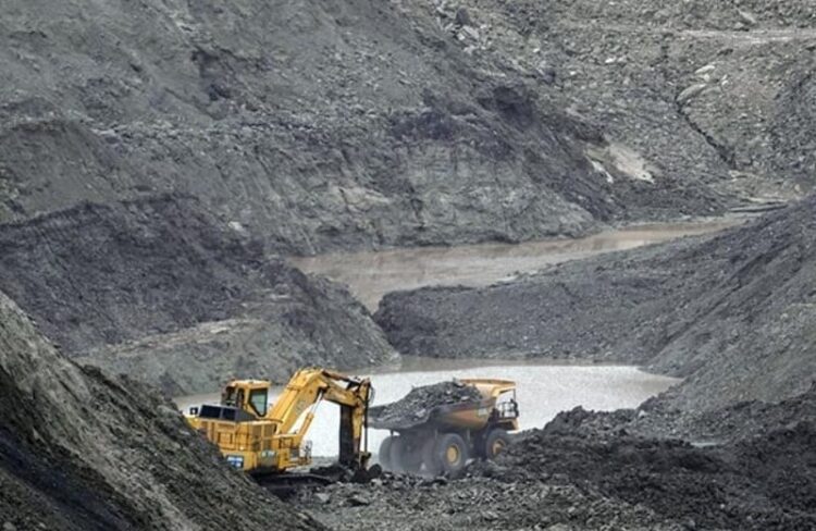 “Seratus Penipu di Tambang”