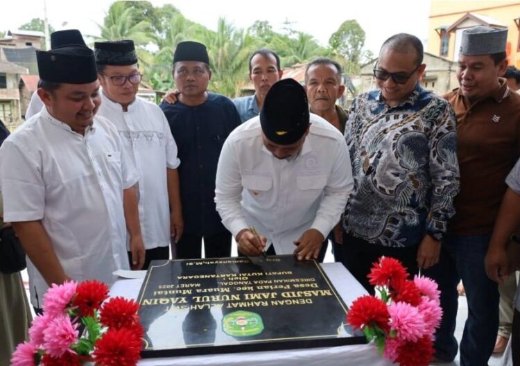 Bupati Kukar Minta Masjid tidak hanya di jadikan Tempat Ibadah, Namun juga tempat mempersatukan Umat