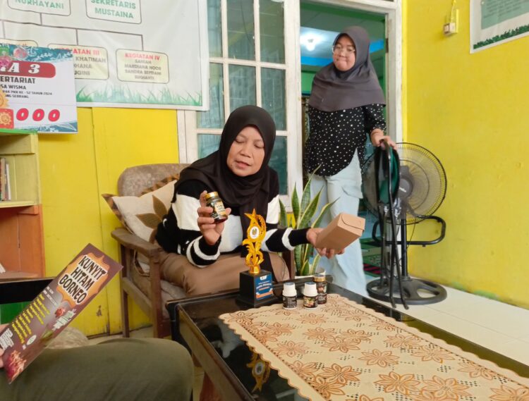 Melirik Potensi Kunyit Hitam Desa Purwajaya