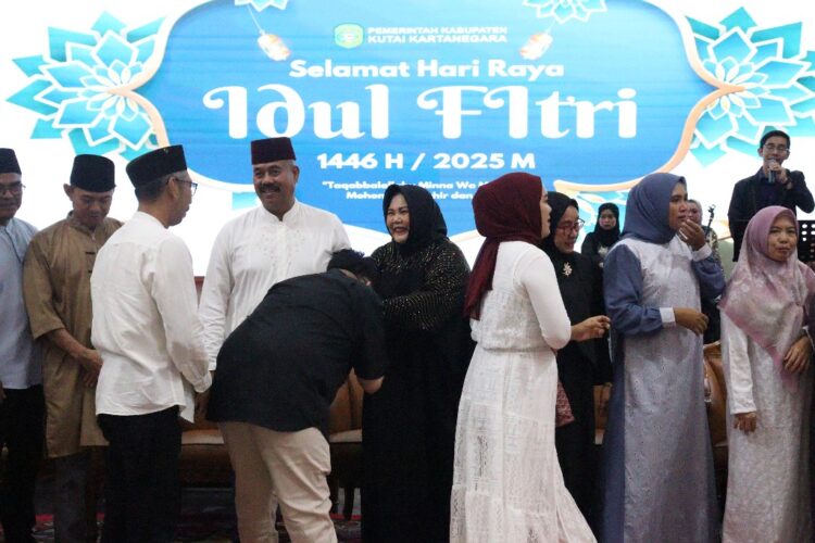 Bupati Kukar Gelar Open House, Minta Tetap Jalin Silahturahmi dan Jaga Persatuan