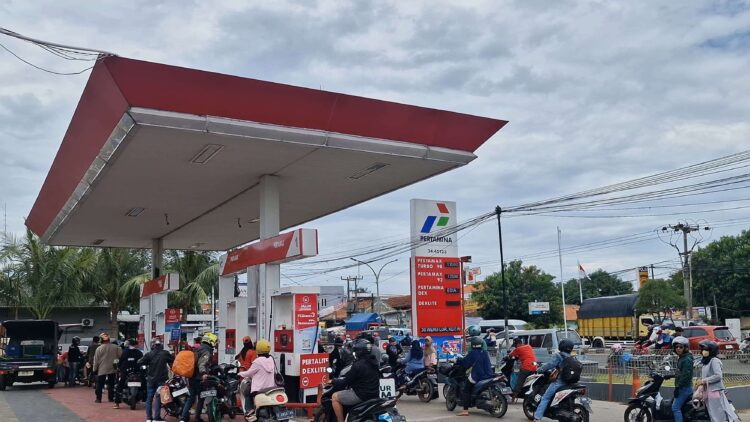 Penuhi Pertamax Balikpapan, Pertamina Region Kalimantan Tambah Pasokan dari Samarinda