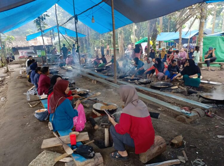 Masyarakat Adat Berjuang untuk Pengakuan dan Perlindungan Wilayah