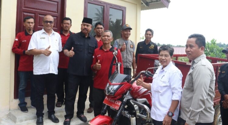 Tingkatkan Kesadaran Masyarakat Tentang Sampah, Lurah Bukit Biru Aktifkan Bank Sampah