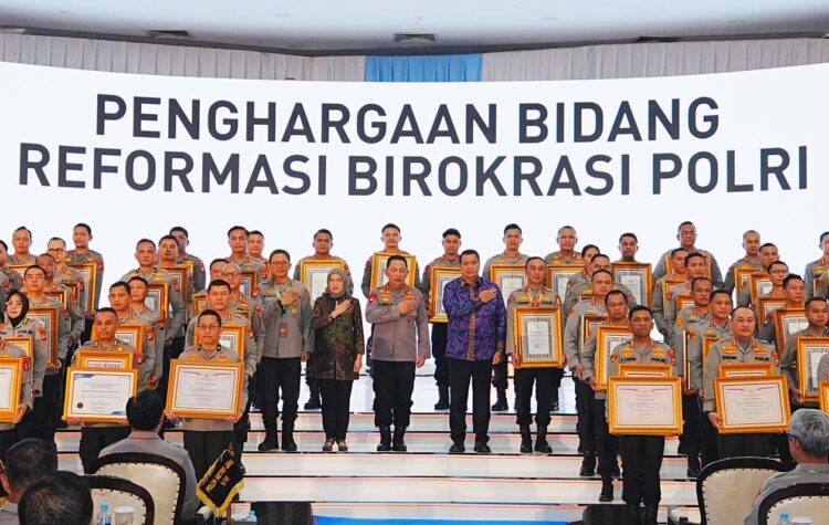Polresta Samarinda Raih Penghargaan Pelayanan Prima dari PEKPPP 2024