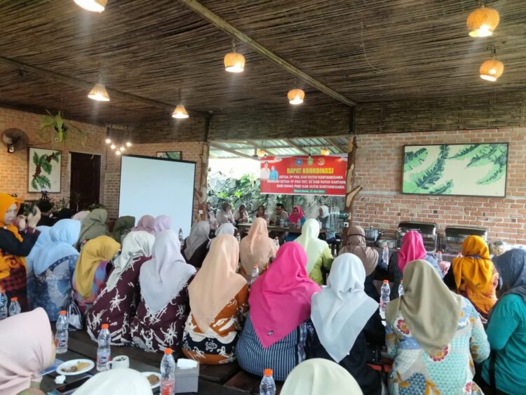 Rapat Koordinasi HKG PKK Kukar: Evaluasi dan Penguatan Program