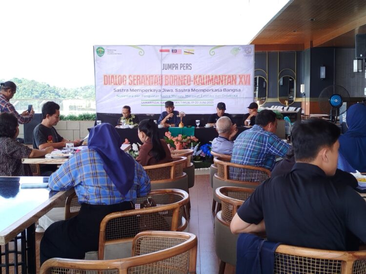 Kaltim Tuan Rumah Dialog Serantau Borneo Kalimantan XVI