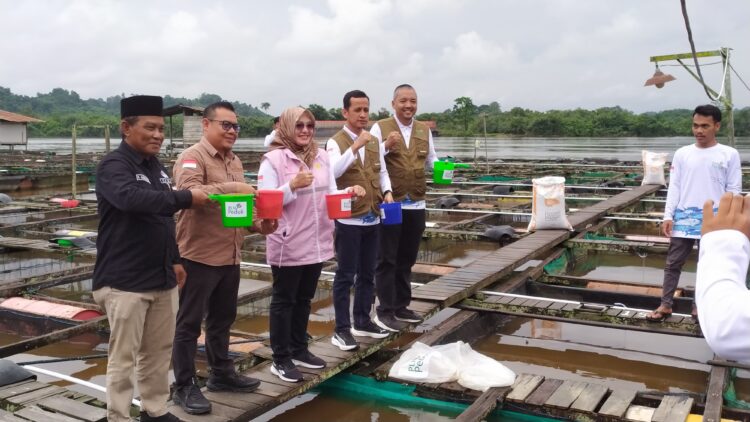 DPMD Kukar Dorong Inovasi Kelompok Budidaya Ikan untuk Meningkatkan Nilai Tambah Ekonomi