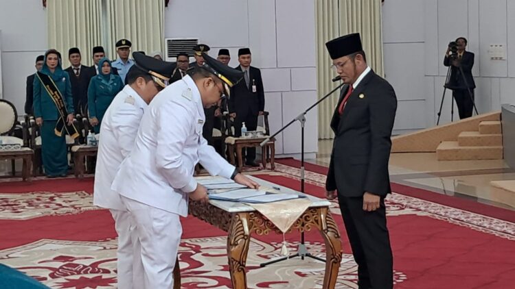 Aulia Rahman Basri dan Rendi Solihin Dilantik,  Babak Baru untuk Pelayanan Publik dan Pembangunan