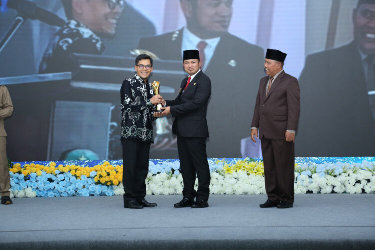 Badak LNG Raih Penghargaan PROPERLINK dalam Peringatan Hari Lingkungan Hidup Sedunia 2025