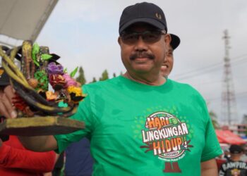 Pemkab Kukar Gelar Apel Bersama dan Aksi Bersih Sampah Plastik