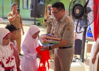Pemkot Samarinda Luncurkan Program Buku Gratis dan Perlengkapan Sekolah untuk Meningkatkan Akses Pendidikan