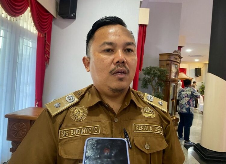 DPMD Kukar Salurkan Bantuan Sarpras untuk Desa Loa Sakoh