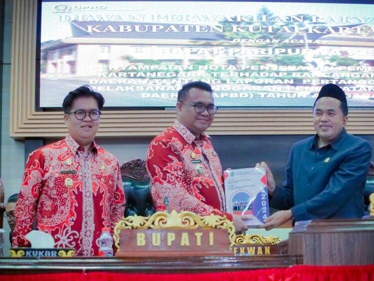 Rapat Paripurna DPRD Kukar, Bupati Beberkan Visi dan Misi