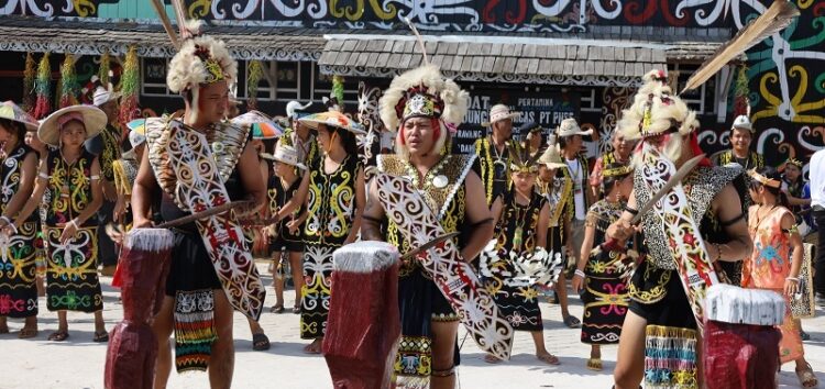 DPMD Kukar Bantu Penyusunan Dokumen Etnografi untuk Pengakuan Masyarakat Hukum Adat