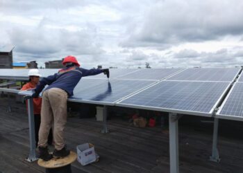 Pemerintah Kukar Beri Pelayanan Penerangan Kampung melalui Terang Kampungku