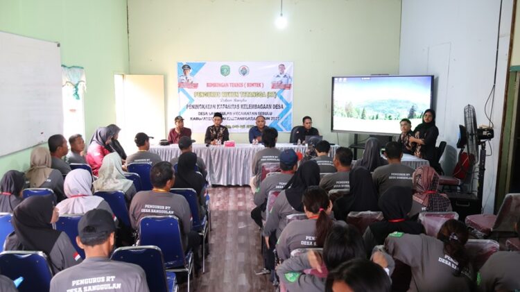 Pemerintah Desa Sanggulan Gelar Bimtek Pengurus RT untuk Peningkatan Kapasitas Kelembagaan