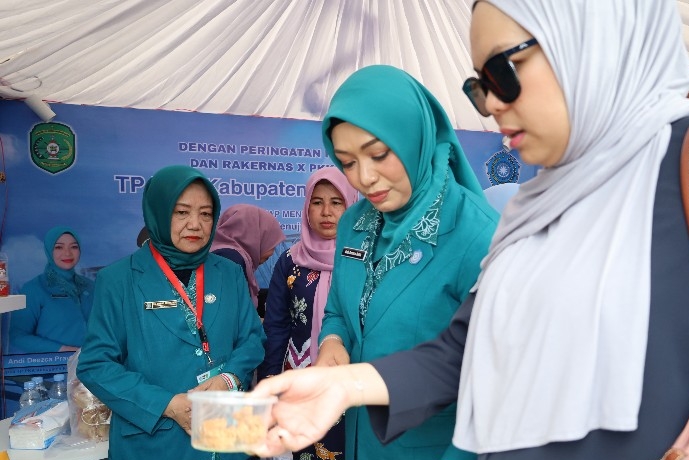 Memperkuat Fungsi PKK untuk Meningkatkan Kesejahteraan Masyarakat