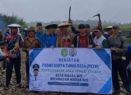 PKTD Desa Muara Wis: Kebersihan Lingkungan dan Kesejahteraan Masyarakat