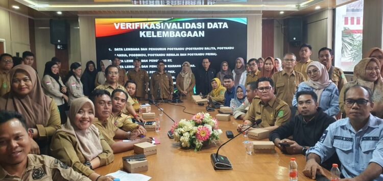 DPMD Kukar Lakukan Verifikasi dan Validasi Data Kelembagaan untuk Tata Kelola yang Lebih Tertib dan Efektif