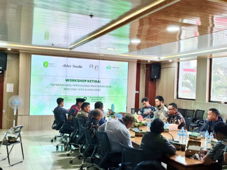 DPMD Kukar Berikan Masukan Penting untuk Raperdes RTR Desa di Empat Desa