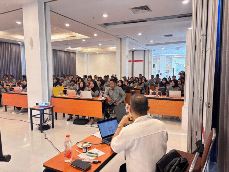 Meningkatkan Efisiensi Administrasi RT dengan Keterampilan Digital