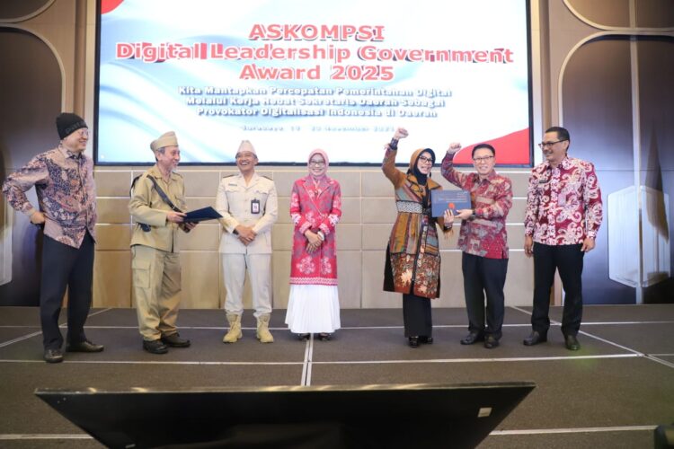 Sekda Kaltim Sri Wahyuni Raih Prestasi Berkinerja Digital Terbaik Nasional