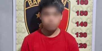 Gelapkan iPhone Senilai Rp98 Juta, Kurir di Samarinda Tak Berkutik Terekam CCTV