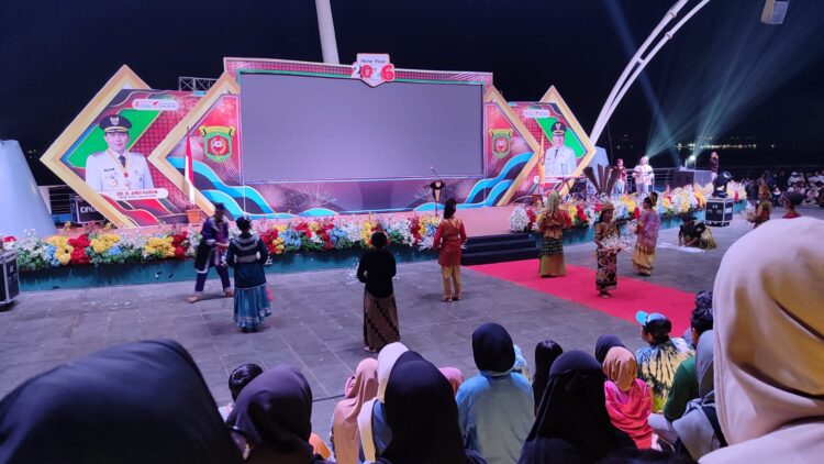 Malam Tahun Baru 2026 di Teras Samarinda: Dari Tawa Komika hingga Doa Lintas Iman untuk Indonesia