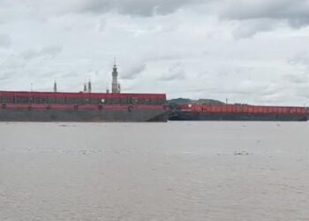 Ancaman di Balik Tambatan Liar, Menakar Bahaya “Parkir” Ilegal di Arus Mahakam