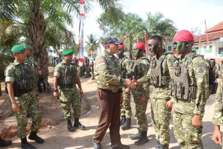 Kunjungi Brigif TP 85/BTC di Kutai Barat, Menhan Tekankan Profesionalisme dan Sinergi