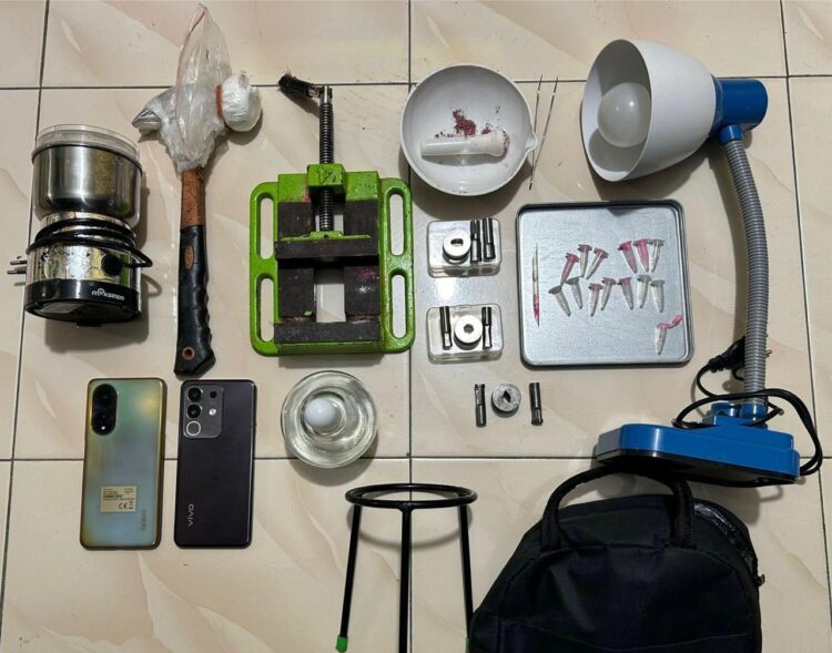 Rahasia Gelap di Balik Gang Sempit, Dapur Ekstasi Oplosan Ditemukan di Pemukiman Padat Samarinda