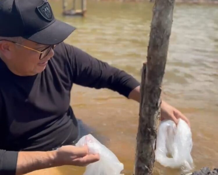 Ada Akmal di “Deboekit” Manggar