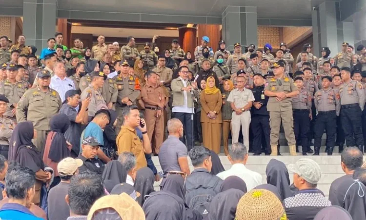 Tak Ingin Ada “Akal-akalan”, Andi Harun Pasang Barikade Digital di Pasar Pagi