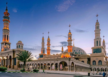 Megahnya Baitul Muttaqien: Permata Spiritual di Tepian Sungai Mahakam