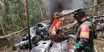 Duka di Balik Kabut Pabetung, Perjuangan TNI Evakuasi Pahlawan Energi di Rimba Nunukan
