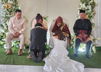 Air Mata Bahagia di Balik Janji Suci Karina & Aaron