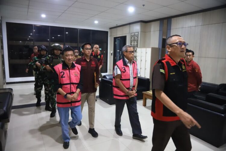 Korupsi Lahan Transmigrasi Rp500 Miliar, Dua Mantan Kadistamben Kukar Resmi Ditahan Kejati Kaltim