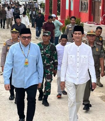 Senyum Sumringah Warga Tanah Datar, Bupati Kukar Resmikan Koperasi, Pasar, hingga SPBU