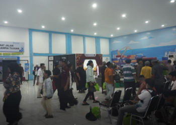 H-8 Lebaran, Pelabuhan Samarinda Mulai Diserbu Pemudik: Rela Tidur Beratap Terminal Demi ‘Amankan’ Tempat di Kapal